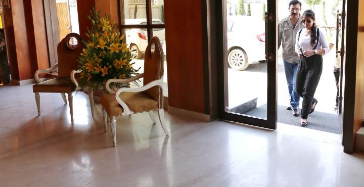 Batra Hotels And Residences Srinagar  Exterior photo