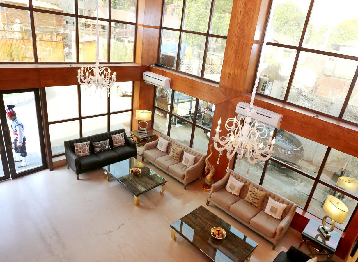 Batra Hotels And Residences Srinagar  Exterior photo