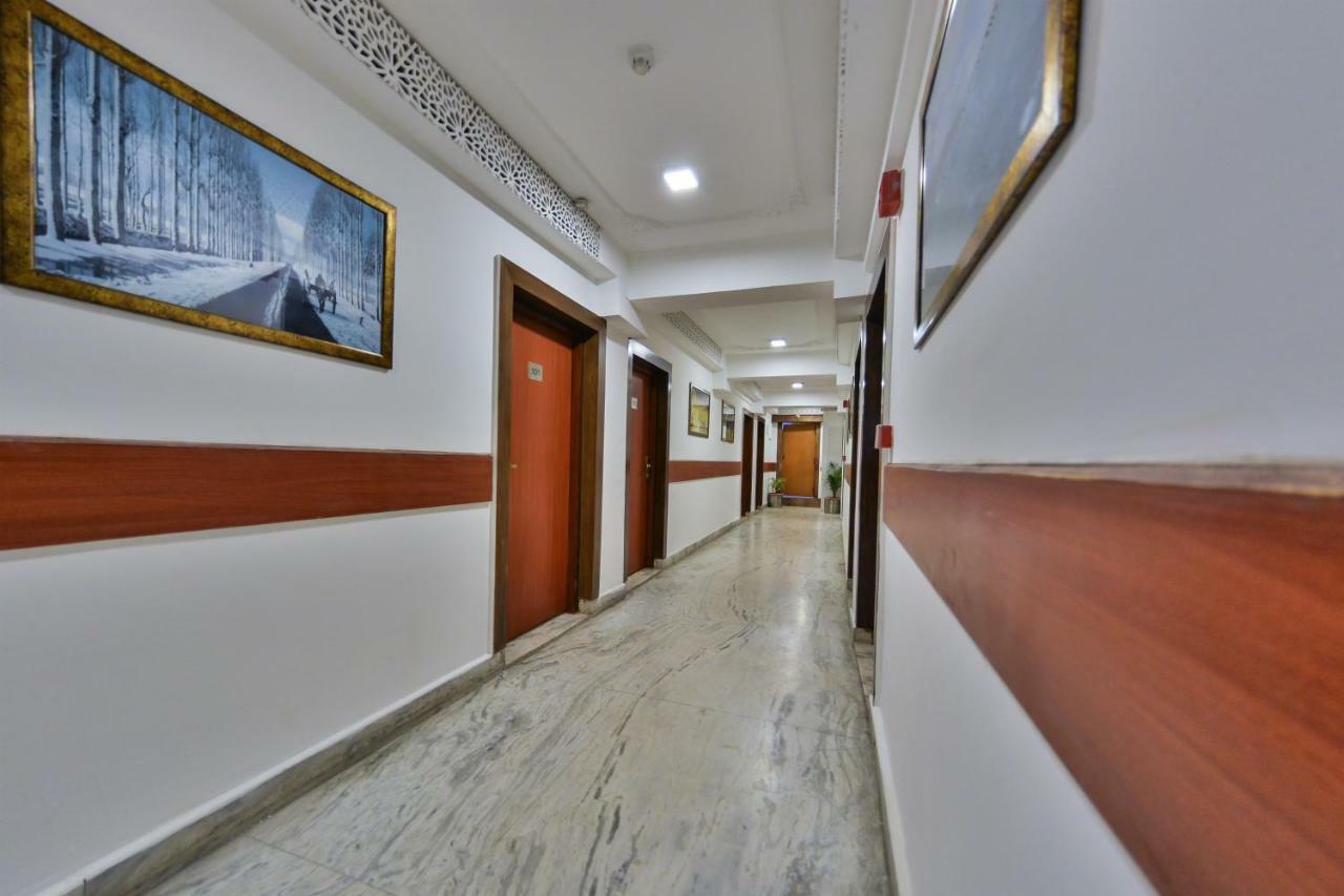 Batra Hotels And Residences Srinagar  Exterior photo