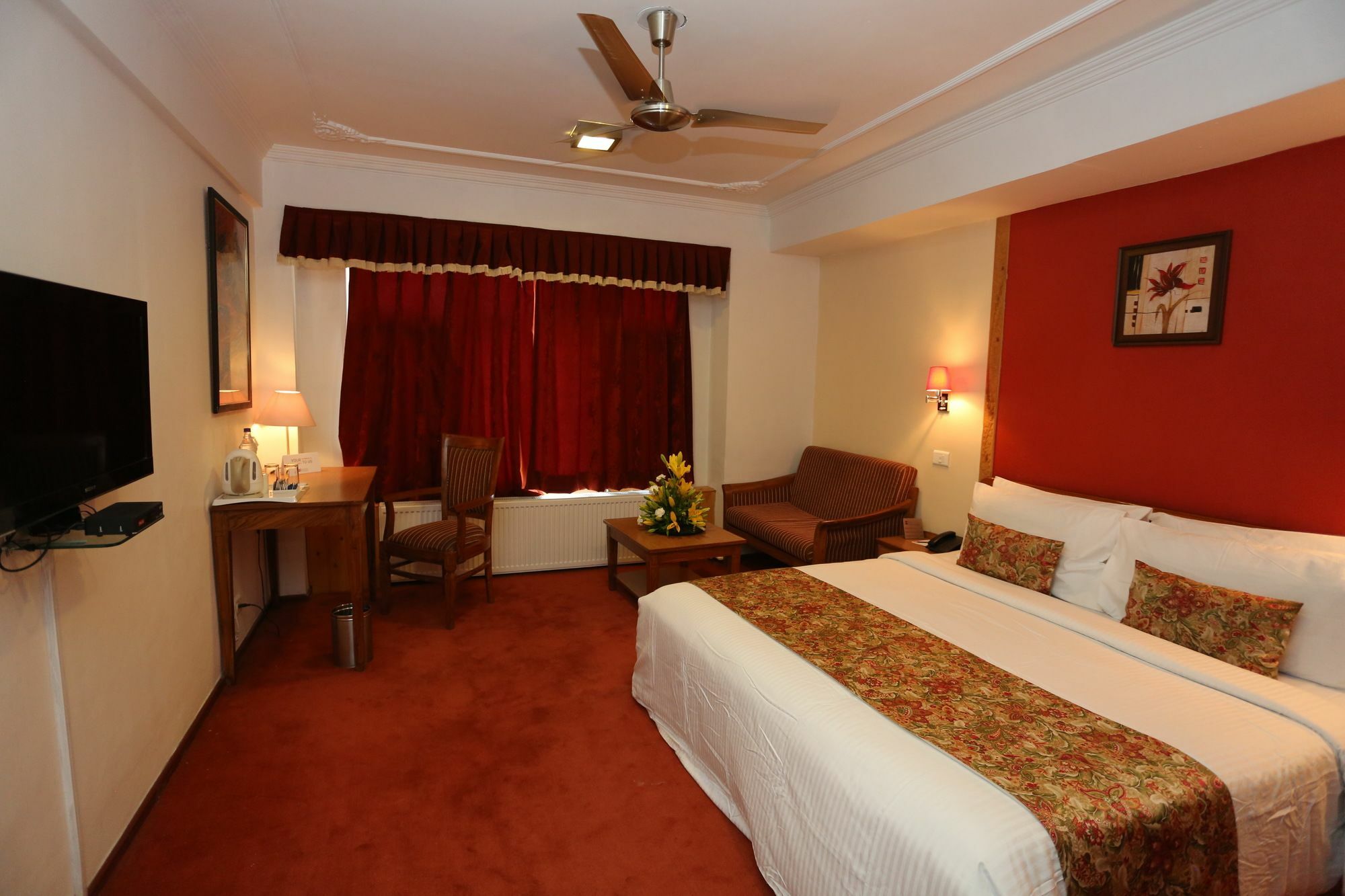 Batra Hotels And Residences Srinagar  Exterior photo